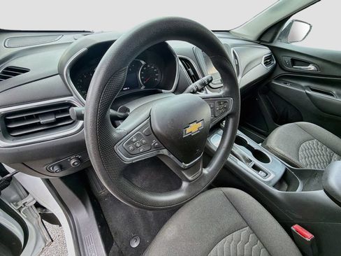 Used 2020 Chevrolet Equinox LT FWD image 12