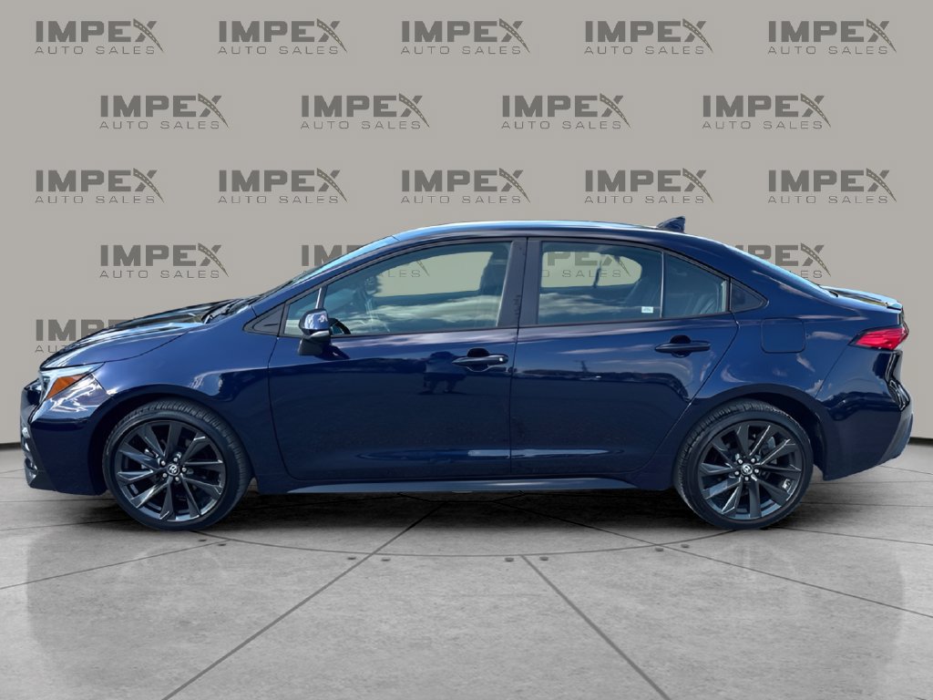 Used 2026 Toyota Corolla SE FWD image 2