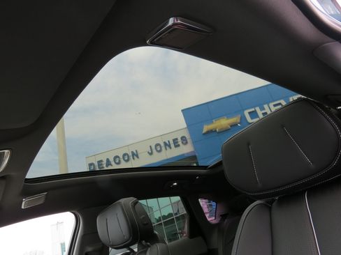 New 2026 Cadillac Optiq Sport 2 w/ LPO, Floor Liner Package image 33