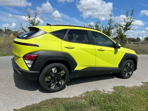 Used 2025 Hyundai Kona SEL FWD image 6