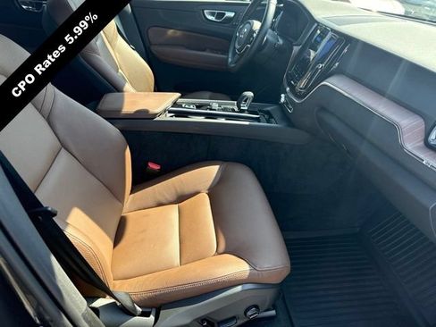 Used 2024 Volvo XC60 B5 Plus w/ Climate Package AWD/4WD image 5