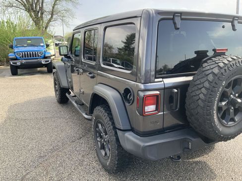 Used 2022 Jeep Wrangler Unlimited Sport image 16