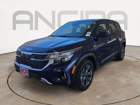 Certified 2025 Kia Seltos LX image 4