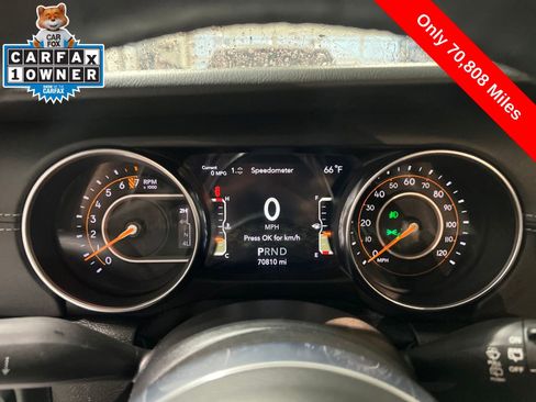 Used 2019 Jeep Wrangler Unlimited Sahara w/ Dual Top Group AWD/4WD image 14
