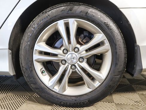 Used 2019 Hyundai Sonata Sport FWD image 18