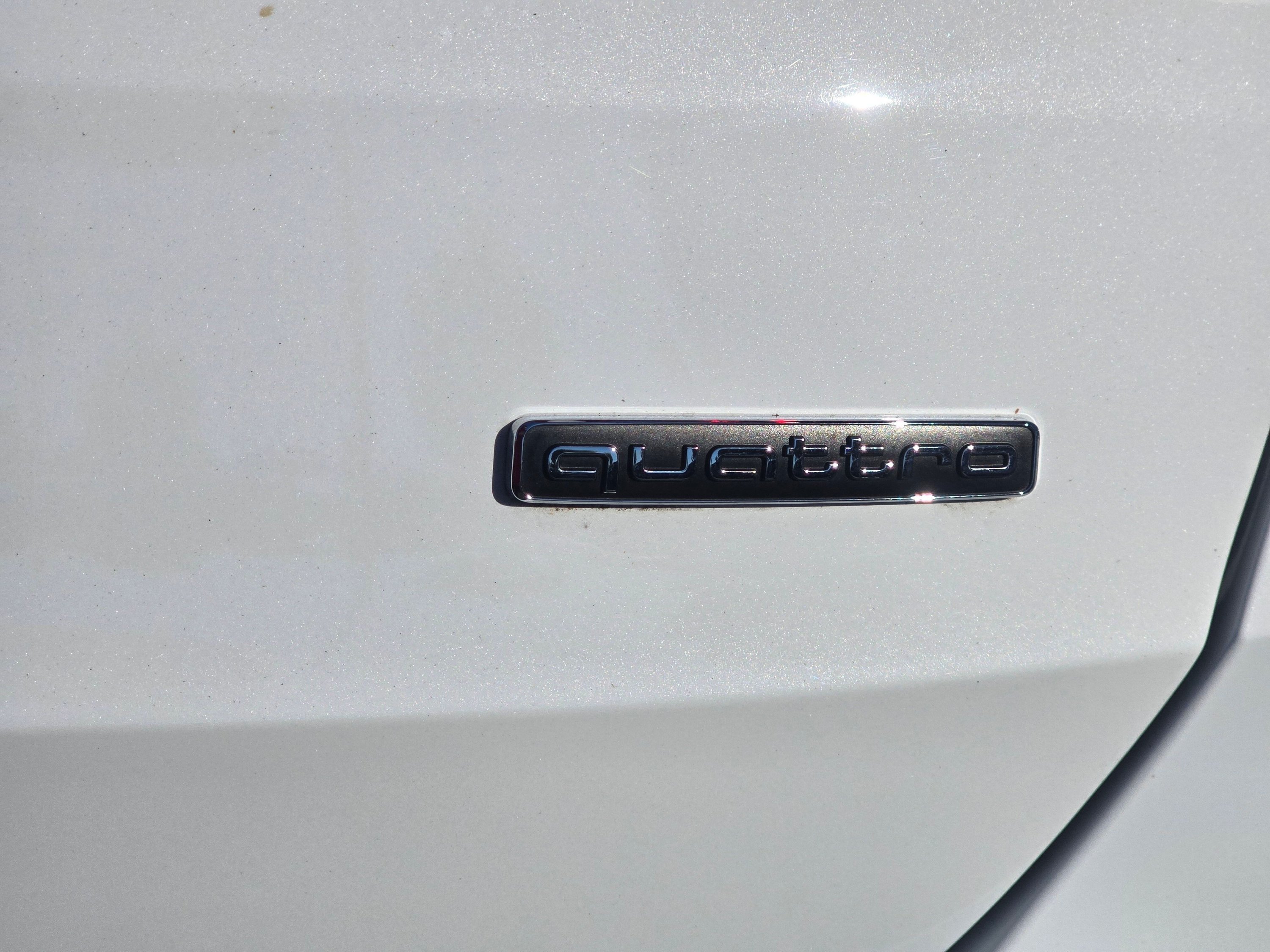 Certified 2025 Audi Q3 2.0T Premium AWD/4WD image 34