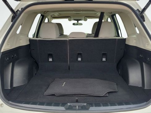Used 2020 Subaru Forester Premium AWD/4WD image 8