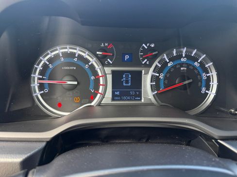 Used 2015 Toyota 4Runner Limited RWD image 11