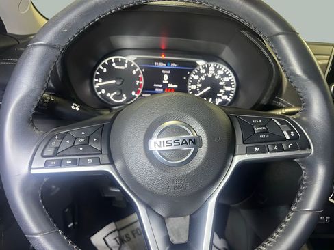 Used 2020 Nissan Sentra SV image 22