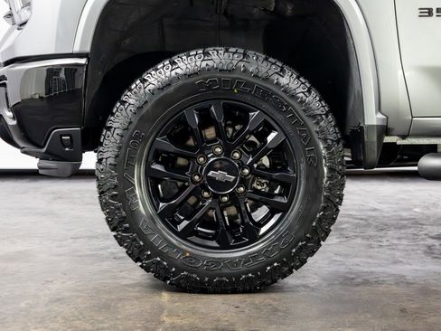 Used 2025 Chevrolet Silverado 3500 LT w/ Trail Boss Package AWD/4WD image 11
