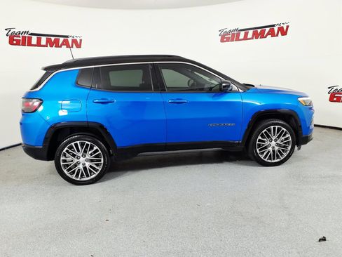 Used 2023 Jeep Compass Limited w/ Elite Group AWD/4WD image 4