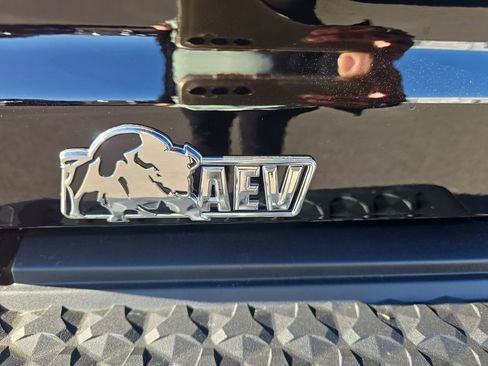 New 2026 GMC Canyon AT4X w/ AT4X AEV Edition image 11