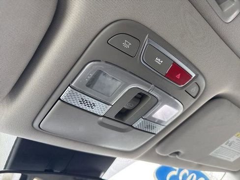 Used 2025 Kia Telluride S FWD image 34