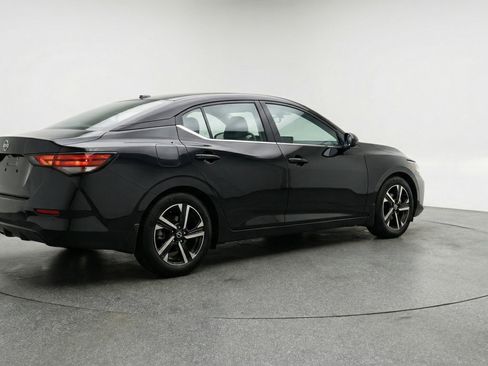 Used 2025 Nissan Sentra SV FWD image 9