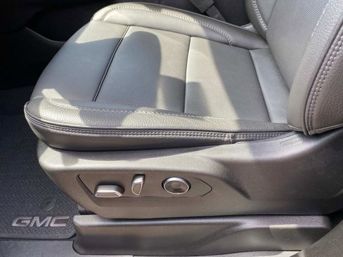 Used 2024 GMC Yukon XL Denali w/ Denali Reserve Package image 24