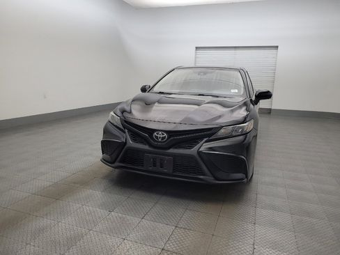 Used 2021 Toyota Camry SE image 15