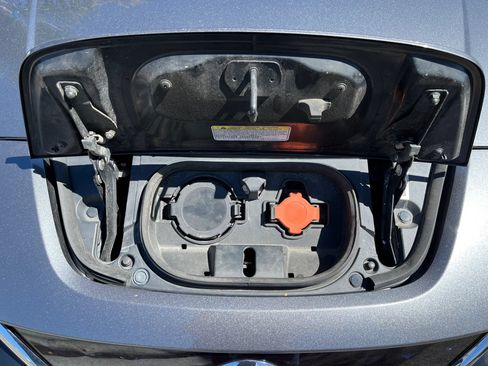 Used 2021 Nissan Leaf S w/ S Charge Package FWD image 21