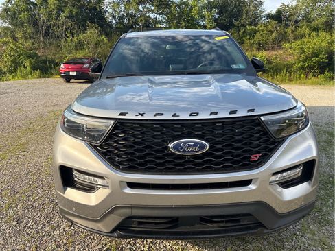 Used 2024 Ford Explorer ST w/ Equipment Group 401A AWD/4WD image 8
