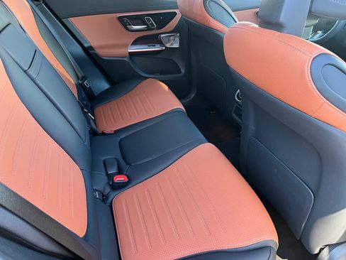 Certified 2025 Mercedes-Benz GLC 300 4MATIC image 16