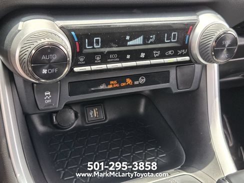 Used 2023 Toyota RAV4 SE AWD/4WD image 19