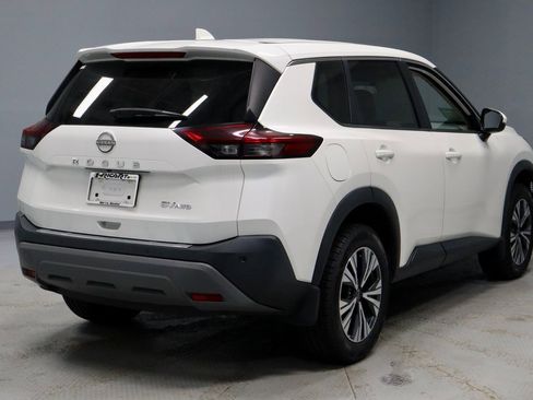 Certified 2022 Nissan Rogue SV image 11