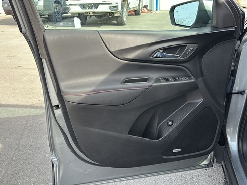 Used 2023 Chevrolet Equinox RS w/ RS Leather Package image 14