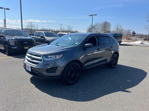 Used 2015 Ford Edge SE image 3