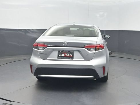 Used 2022 Toyota Corolla LE FWD image 29