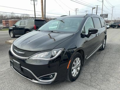 Used 2018 Chrysler Pacifica Touring-L