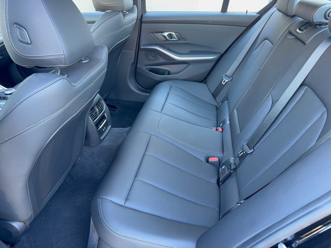 Certified 2026 BMW 330i Sedan RWD image 25