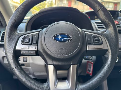 Used 2018 Subaru Forester 2.5i w/ Alloy Wheel Package AWD/4WD image 32