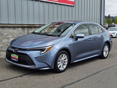 New 2026 Toyota Corolla XLE FWD image 2