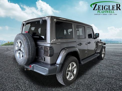 Used 2021 Jeep Wrangler Unlimited Sahara w/ Uconnect 4C Nav & Sound Group AWD/4WD image 6