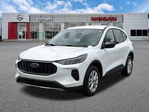 Used 2025 Ford Escape Active FWD image 3