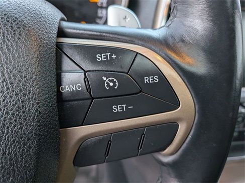 Used 2014 Jeep Grand Cherokee Limited image 20