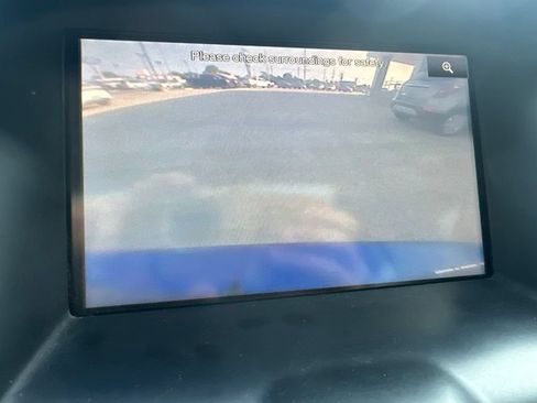 Used 2014 Ford Focus Titanium FWD image 15