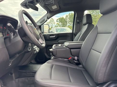 New 2026 Chevrolet Silverado 2500 W/T image 9