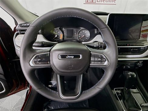 Used 2022 Jeep Compass Latitude image 20