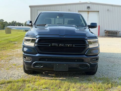 Used 2019 RAM 1500 Laramie AWD/4WD image 2