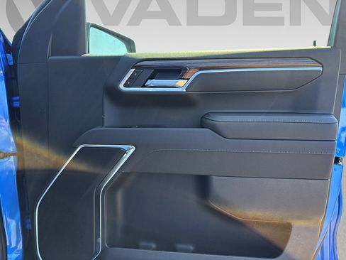 New 2025 Chevrolet Silverado 1500 LT image 9