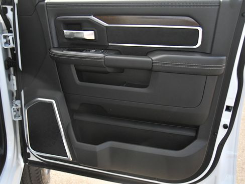 Used 2024 RAM 2500 Laramie w/ Safety Group AWD/4WD image 53