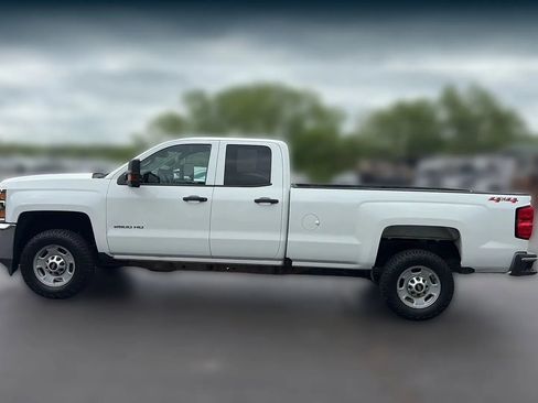 Used 2019 Chevrolet Silverado 2500 W/T w/ WT Convenience Package image 2