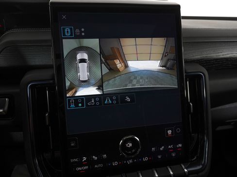 Used 2026 GMC Yukon AT4 Ultimate AWD/4WD image 27