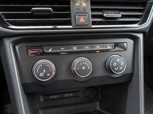 Used 2022 Volkswagen Taos SE image 26