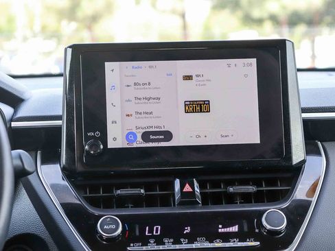 Certified 2026 Toyota Corolla Cross LE w/ Moonroof Package FWD image 17