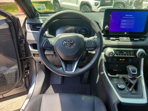 Certified 2025 Toyota RAV4 XSE AWD/4WD image 17