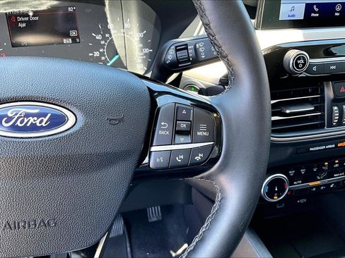 Used 2022 Ford Escape SEL AWD/4WD image 12