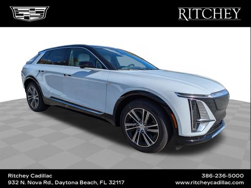 New 2026 Cadillac Lyriq Luxury image 1