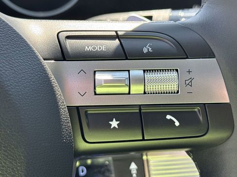 New 2025 Hyundai Tucson Limited image 28