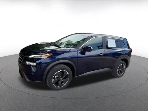 Used 2025 Nissan Rogue SV FWD image 8
